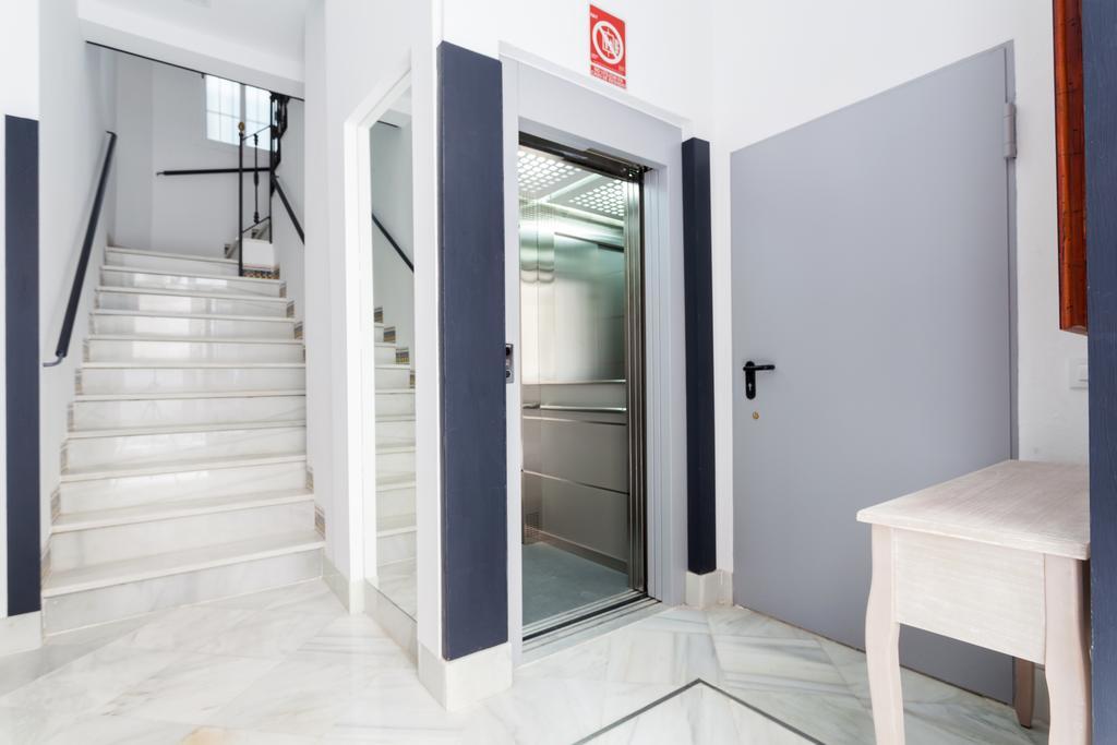 Hostly Acetres 1b-2b Center-fibre-conmunal Terrace-parking Optional Appartement *